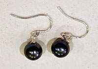 black pearl earrings