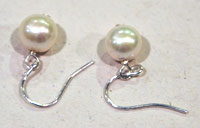 freshwater white pearl earrings