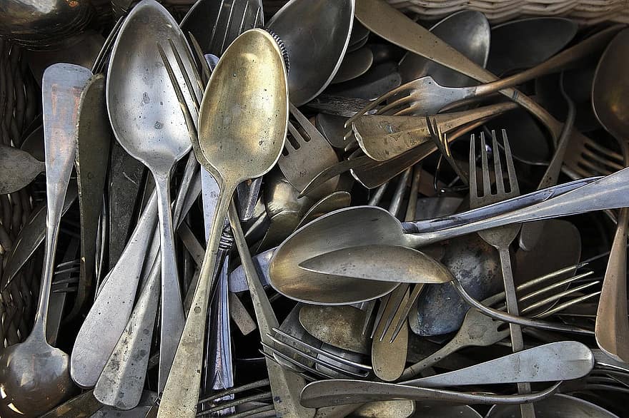 stainless knives rusting after using dishwasher. why does this