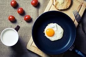 How to Cook Scrambled Eggs in a Stainless Steel Pan (Video