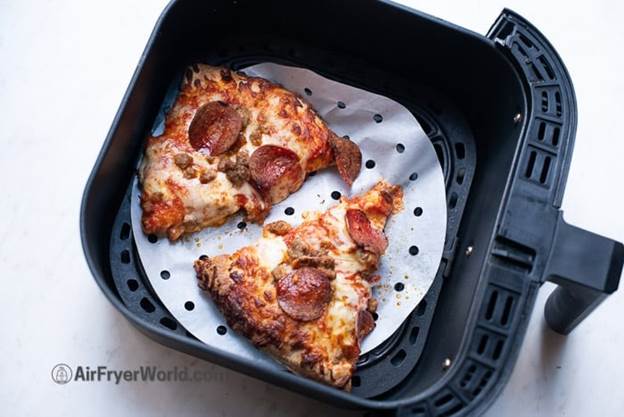 How to Reheat Pizza in Air Fryer in 5 Min FAST! | Air Fryer World