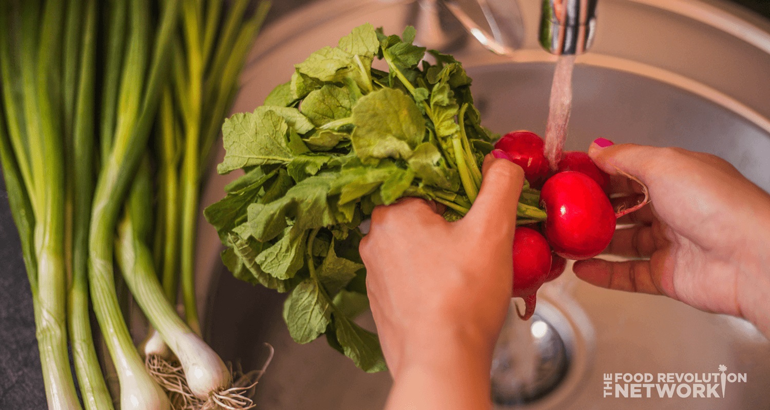 The Best Ways to Wash Fruits and Vegetables