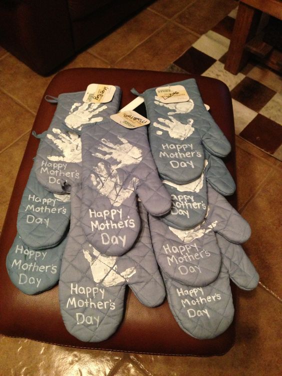 Oven mitt sales mother's day craft