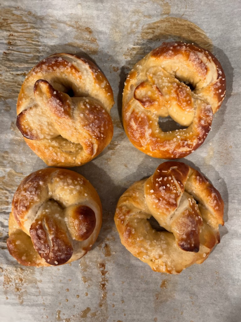 https://www.dvo.com/newsletter/weekly/2023/3-31-233/images/salty_pretzels.jpg