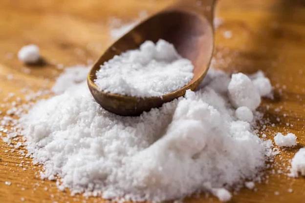 10 Tips To Prevent Salt From Becoming Clumpy And Moist