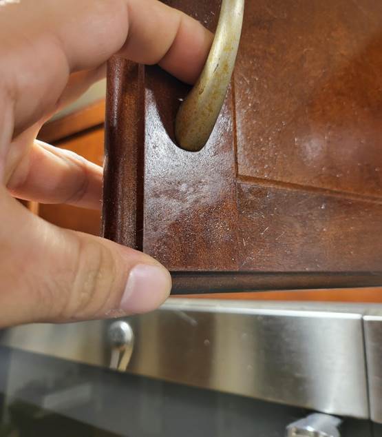 Tips on cleaning years of grease off the wooden cabinets above my stove?  Bad pictures but they're all coated and sticky. : r/CleaningTips