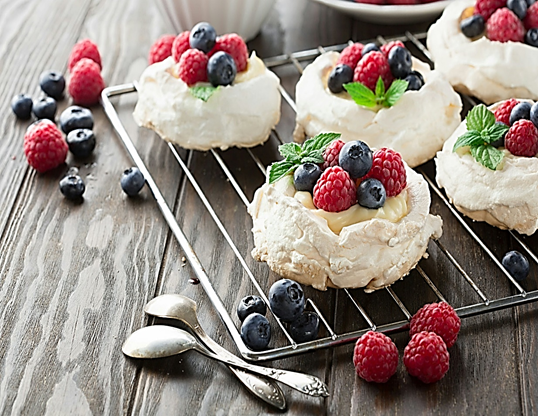 Mini Pavlovas