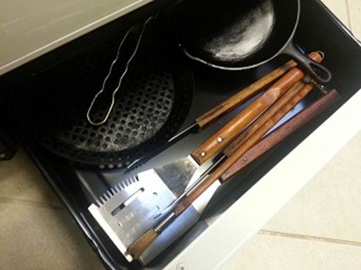 Under Stove Storage, Under The Stove Drawer Is Over The Top In Space, Whats Cooking America