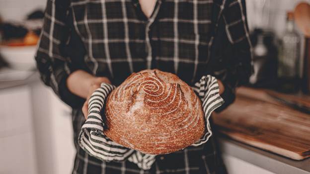 The Surprising Reason You Should Be Eating More Sourdough Bread