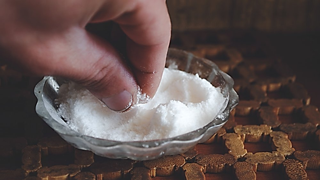 How Much Is A Pinch Of Salt?